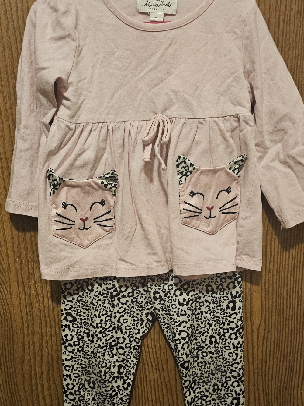 Marie Nicole Girls' Light Pink Cat Pocket Pajama Set with Leopard Leggings1 I